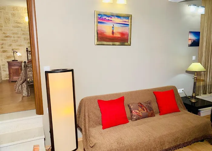 Ermones Odyssesas 別荘 *