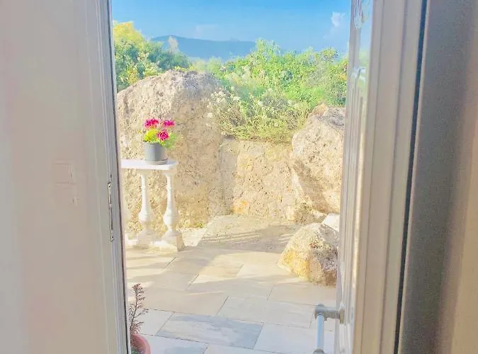 別荘 Ermones Odyssesas Vátos