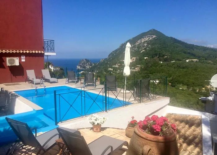 Hébergement de vacances Ermones Odyssesas *