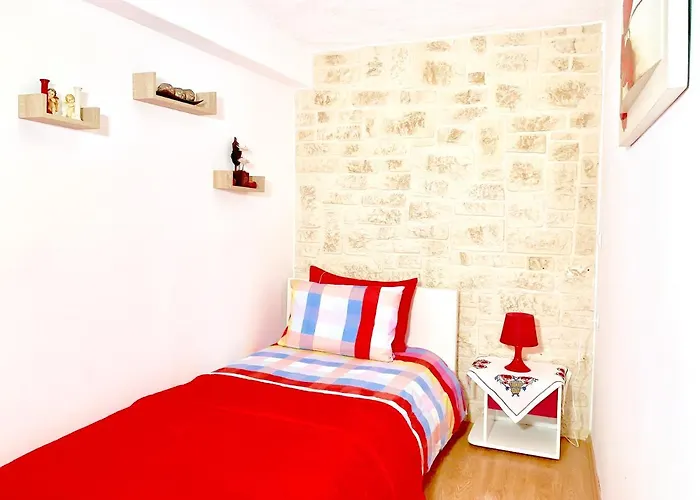 Nyaraló Ermones Odyssesas *